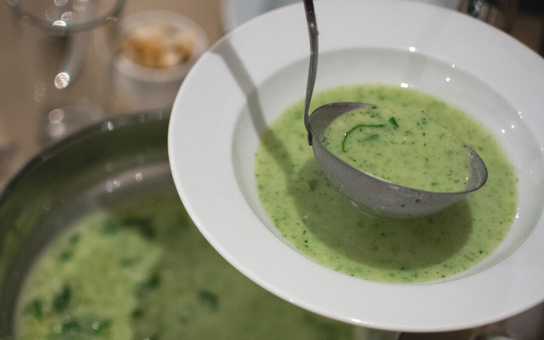 Creamy Spinach Soup Recipe – Souper Good!